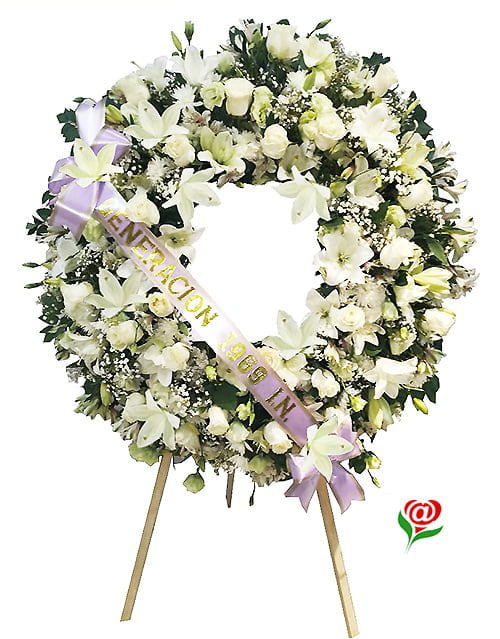 Corona de flores para funerales condolencias y ceremonias religiosas montada en atril con cinta impresa